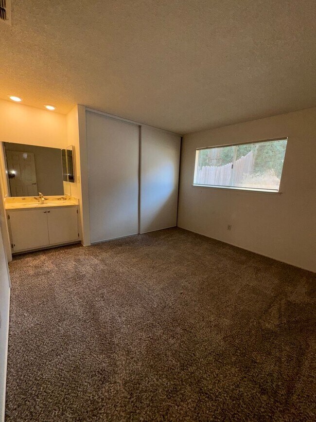 Building Photo - Bellflower Way