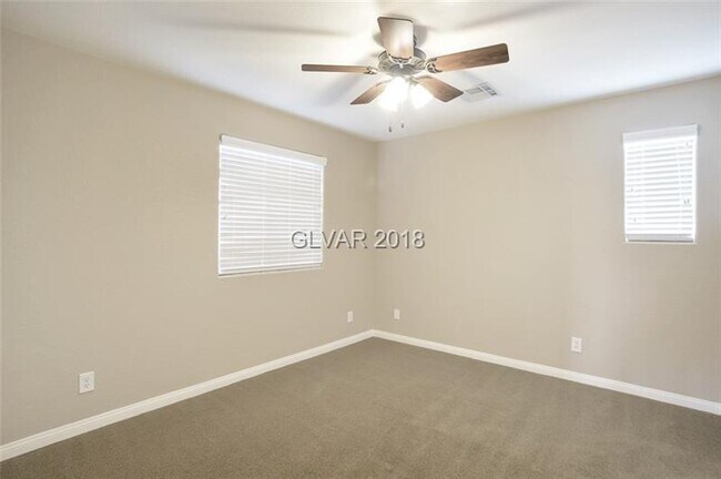 Building Photo - Beautiful 2 story Home in the NorthWest
