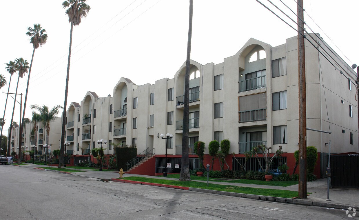 Building Photo - Beesan Condos Apartments