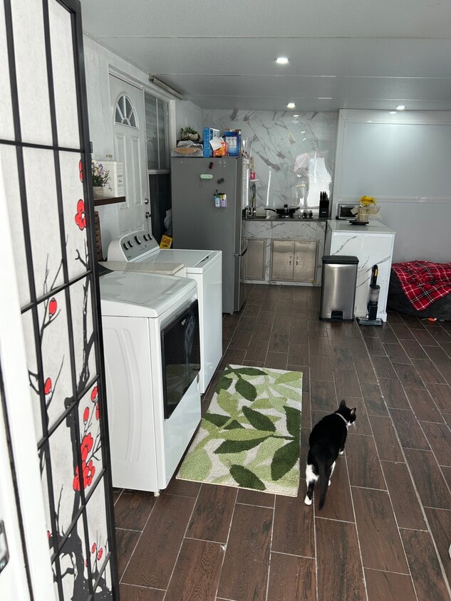 Foto principal - 315 W 41st St
