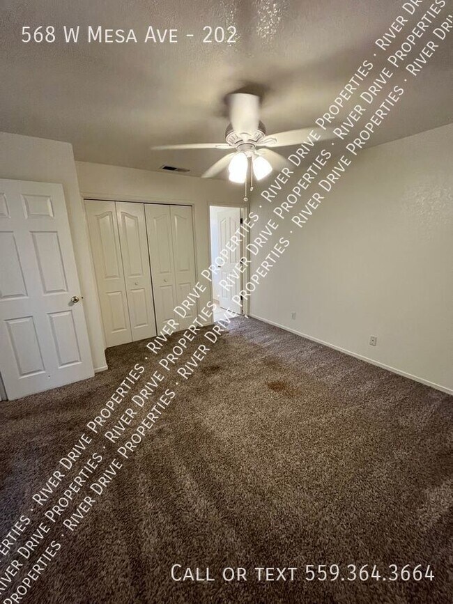 Building Photo - Updated Two Bedroom Apartment in Clovis!