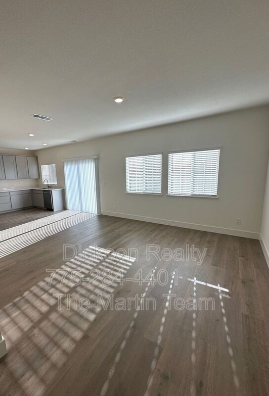 Foto del edificio - 1445 Solitude Trl