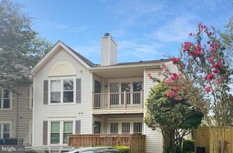 Building Photo - 13247 Meander Cove Dr