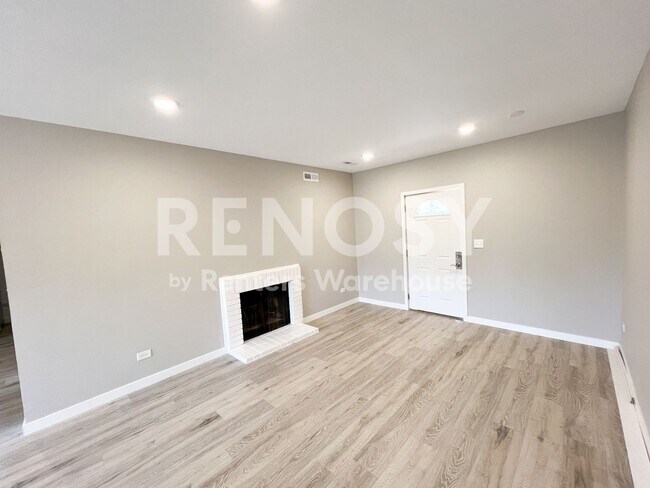 Foto del edificio - 4192 W Pondview Dr