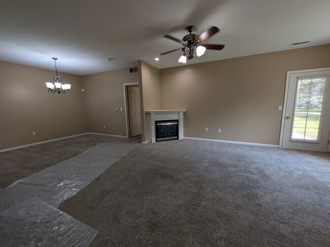 Foto del edificio - 24107 Chesapeake Cir