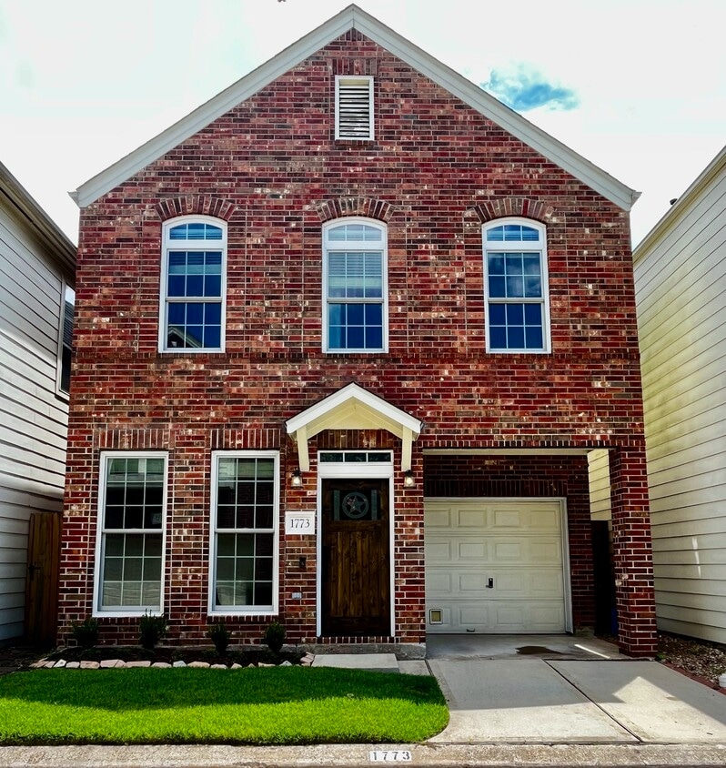 Primary Photo - 1773 Aden Dr