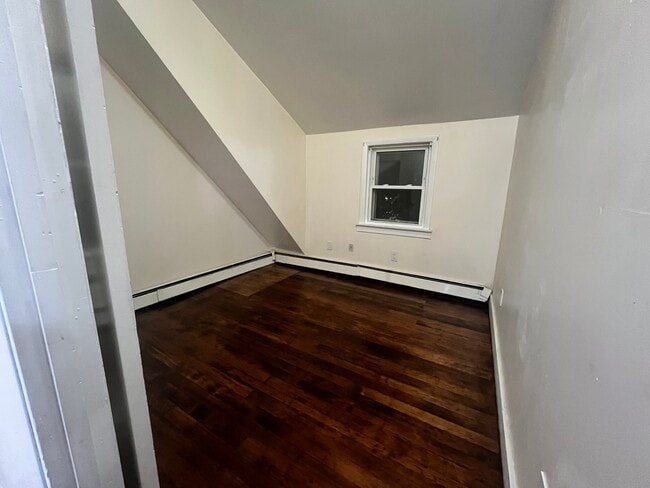 Foto del edificio - 129 Bradstreet Ave