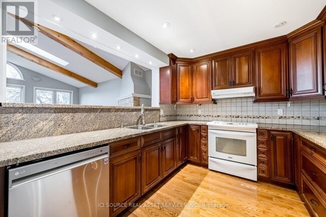 Photo du bâtiment - 152 Michael Blvd