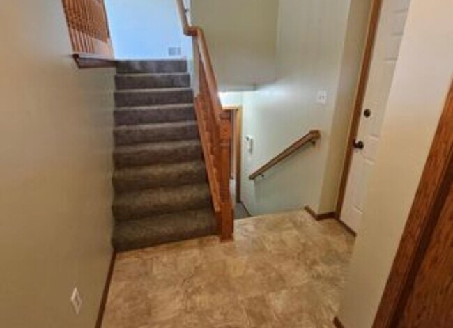 Foto del edificio - 1781 Rush Point Dr Cir W