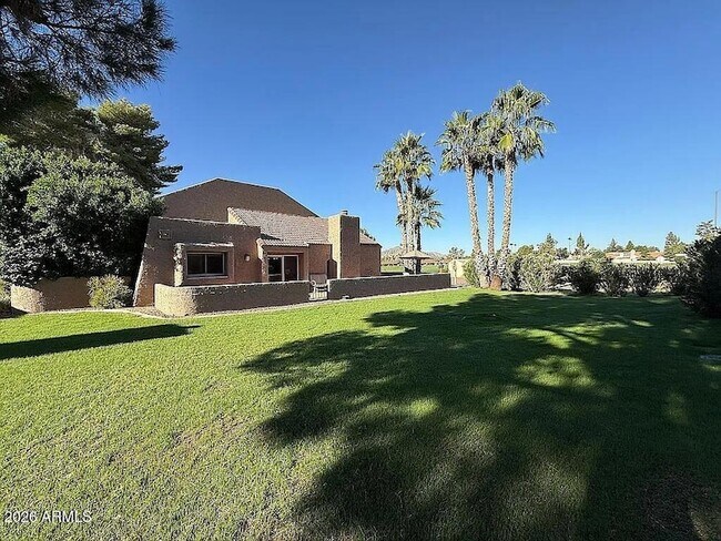Building Photo - 7428 N Vía Camello Del Norte
