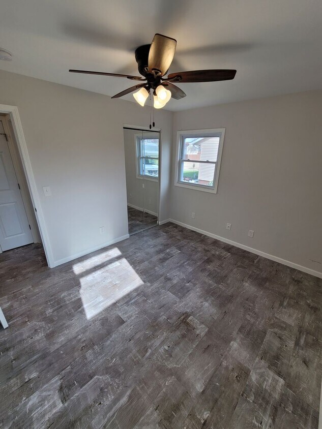 Primary Photo - 3 Bedroom, 2 Bath Single Family Home in Ca...
