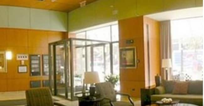 Lobby - 208 W Washington St Apartment