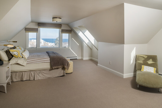 Foto del edificio - 15 Lighthouse Point Rd