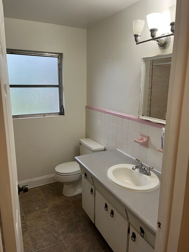 Building Photo - 1119 Jackmar Rd