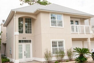 Building Photo - 7009 N Lagoon Dr