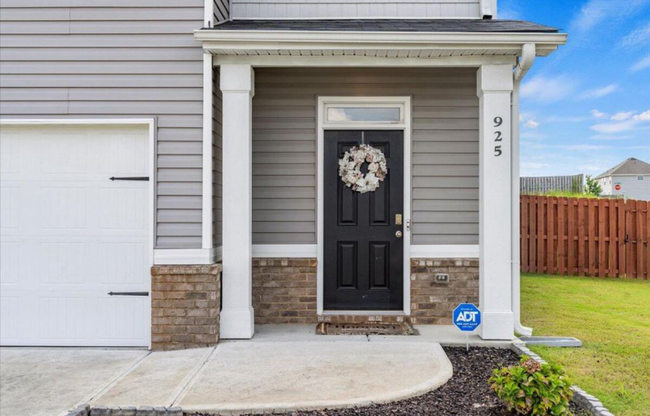 Foto del edificio - 925 Hay Meadow Dr.