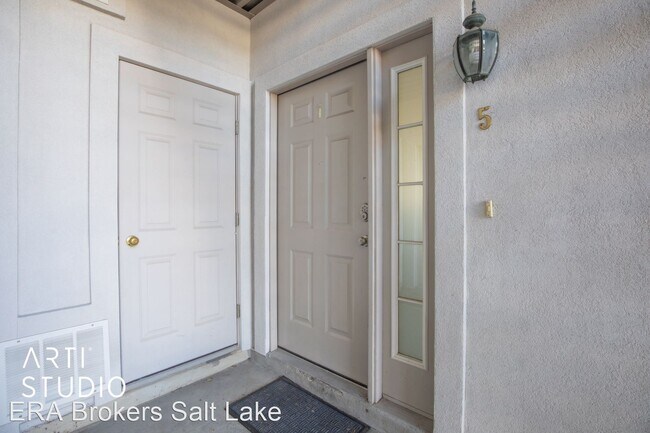 Building Photo - 2 br, 2 bath House - 56 N. Garden Park Dr. #5