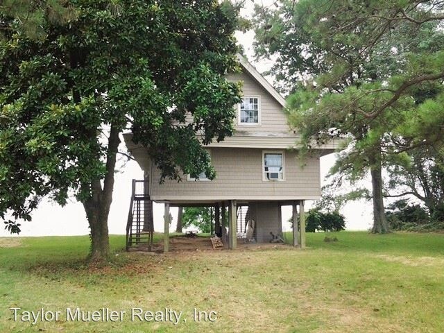 Primary Photo - 3 br, 2 bath House - 141 Webb St.