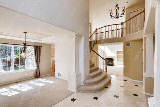 Building Photo - 15821 Crestrock Cir