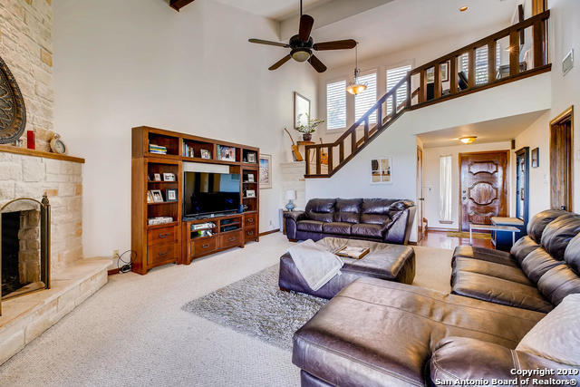 Building Photo - 105 Tapatio Dr E