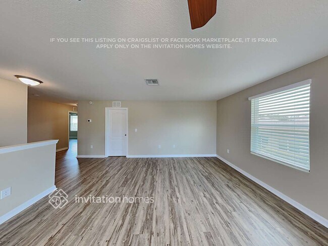 Building Photo - 5261 11th St E