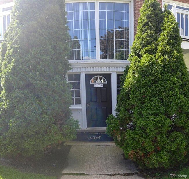 Foto del edificio - 2400 Parmenter Blvd