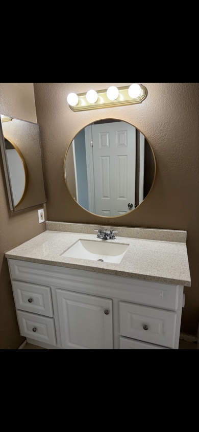 Primary Photo - 28631 Calle del Lago