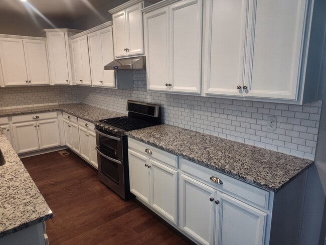 Building Photo - 4 bed home for rent in Thornton.