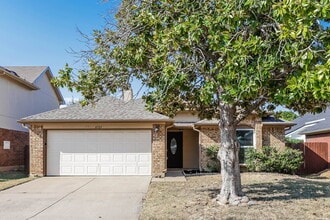 Building Photo - 8705 Elbe Trail