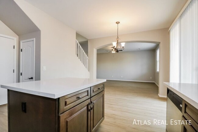 Building Photo - 18124 W Lundberg St