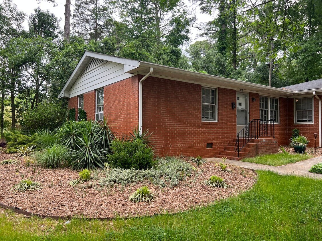 Primary Photo - 2 Bedroom | 1 Bath Townhouse near Cameron ...