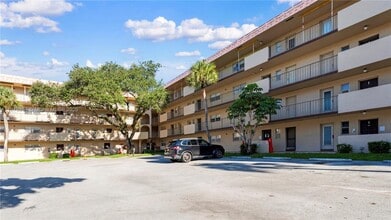 Building Photo - 6301 N Falls Cir Dr