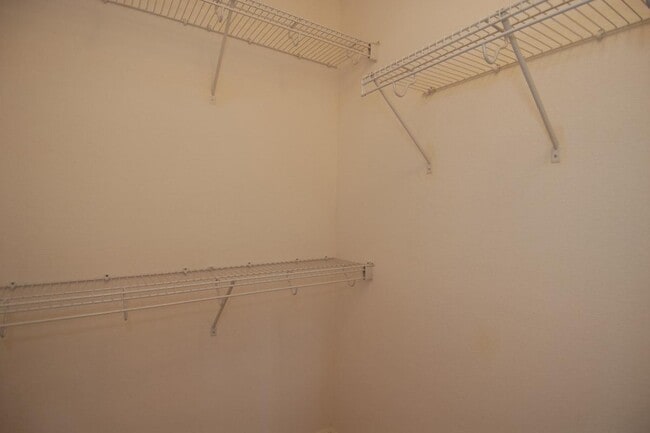 Interior Photo - Lexington Park