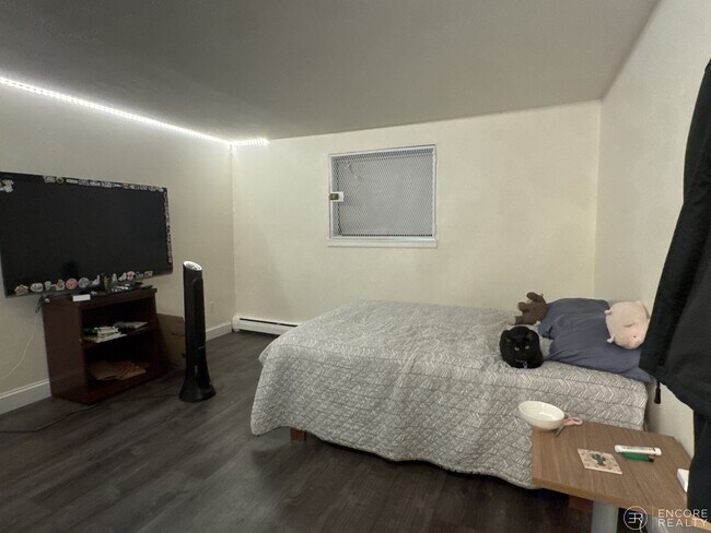 Foto del edificio - 122 Dustin St