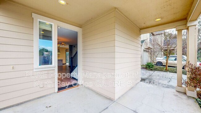 Building Photo - 2676 Pern Pl