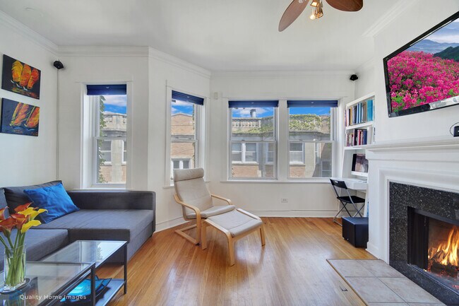 Foto del edificio - 877 W Cornelia Ave