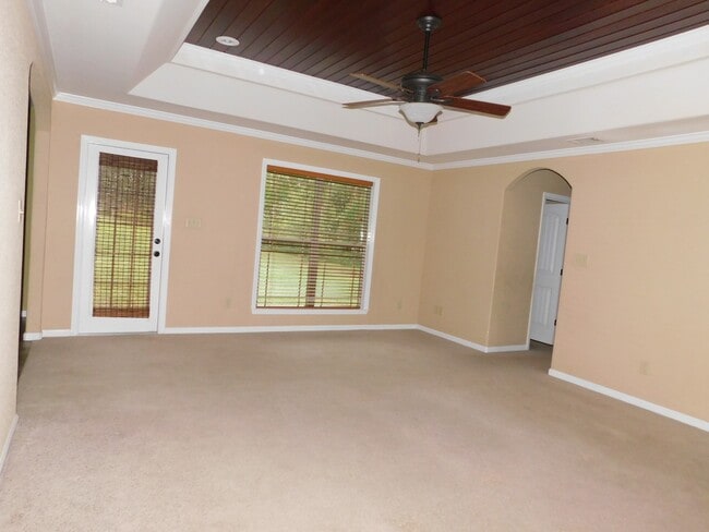 Foto del edificio - 3 Bedroom Home in the County