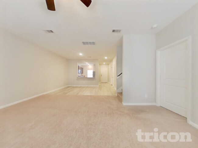 Building Photo - 23112 Shakespeare Dr