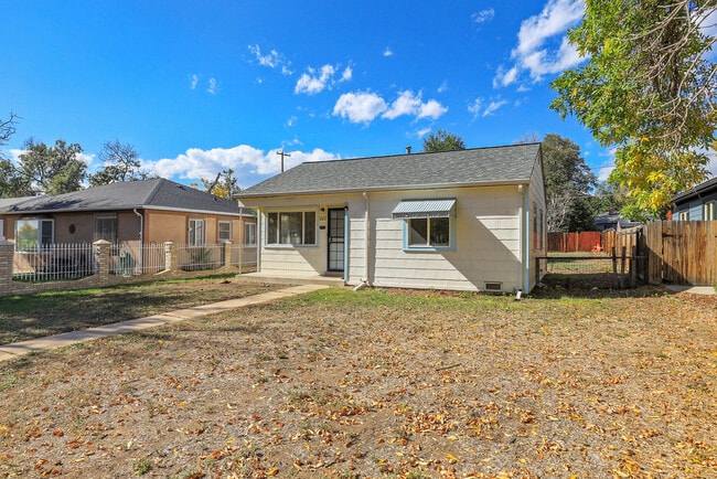 Photo - 961 Xavier St House