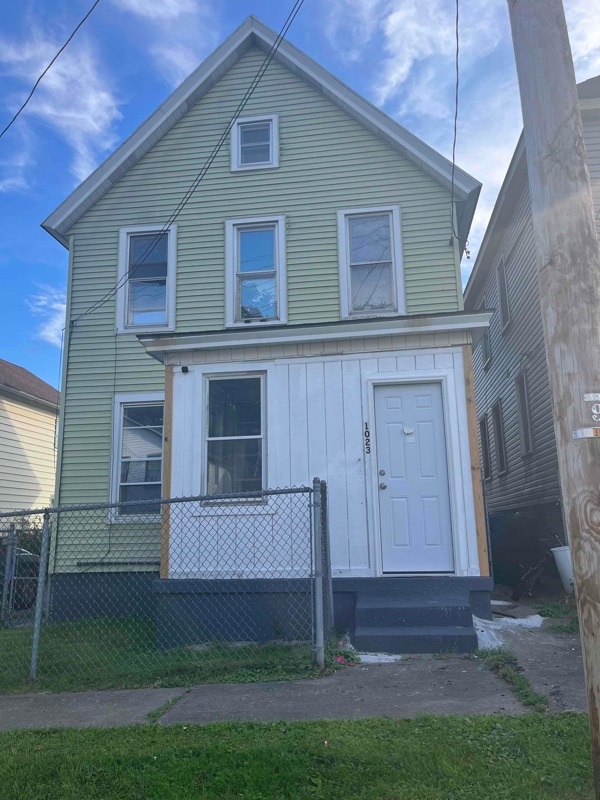 1023 Wager St Unit 2, Utica, NY 13502 Room for Rent in Utica, NY
