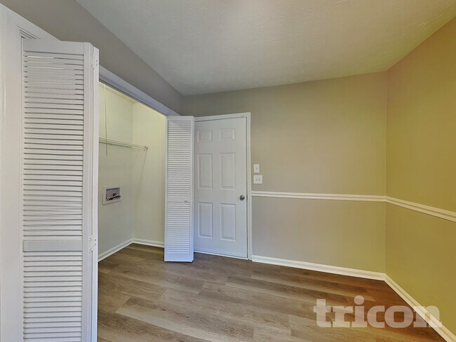 Building Photo - 1261 Appian Way