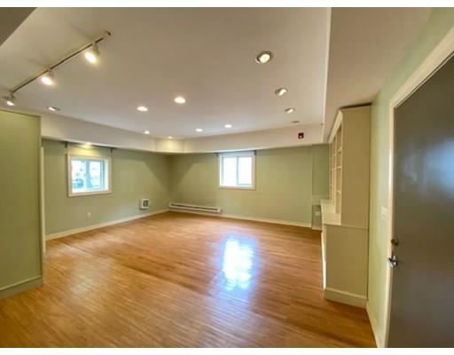 Building Photo - 93 Harvey St