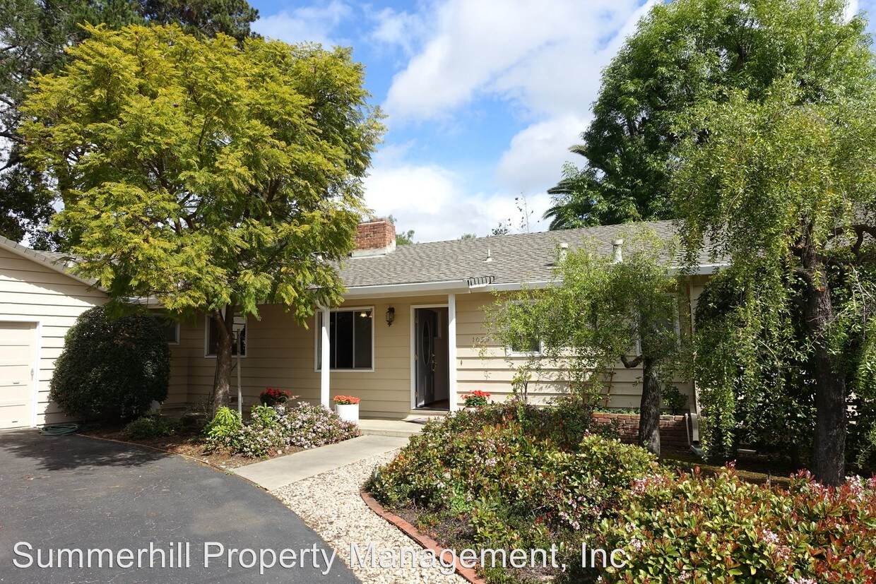 Primary Photo - 1055 Rilma Ln