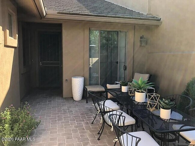 Foto del edificio - 1237 Crown Ridge Dr