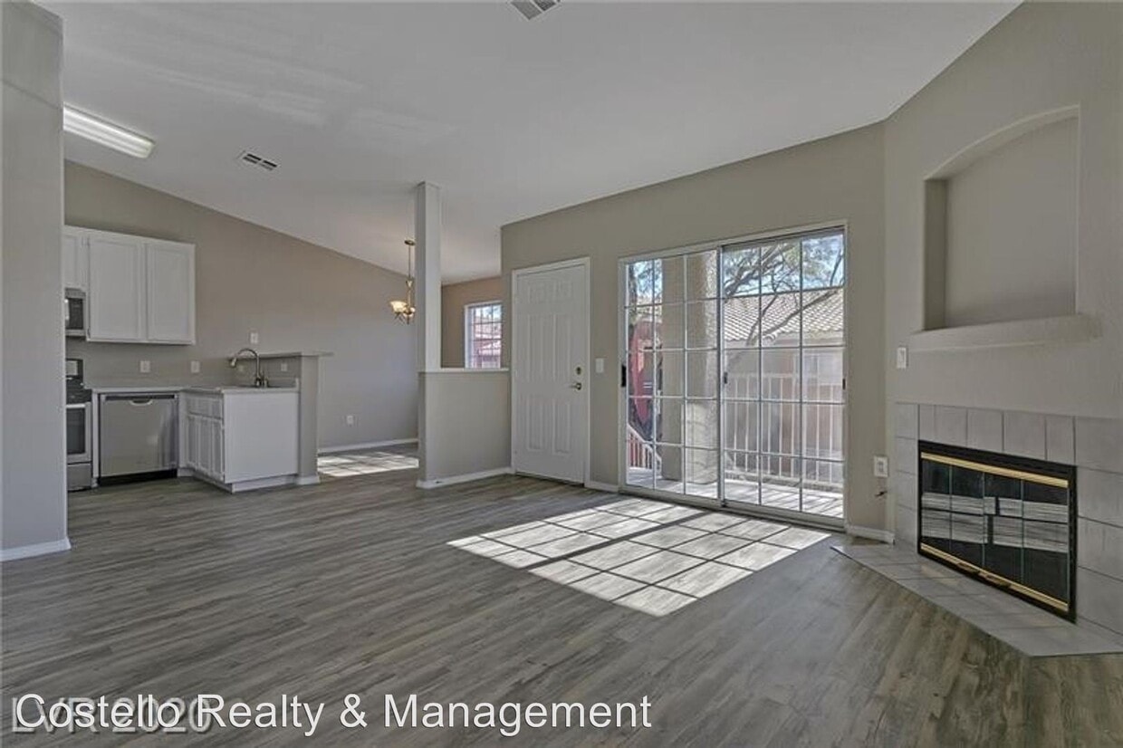 Primary Photo - 3 br, 2 bath Apartment - 4730 Craig Rd #2064