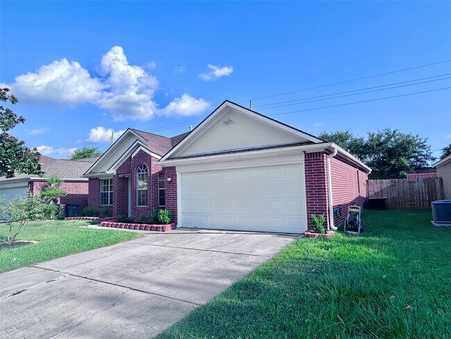 Foto del edificio - 18523 Spinney Ln