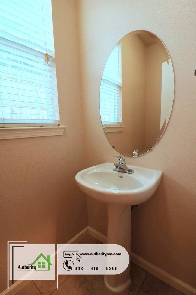 Building Photo - 573 Mission De Oro Dr