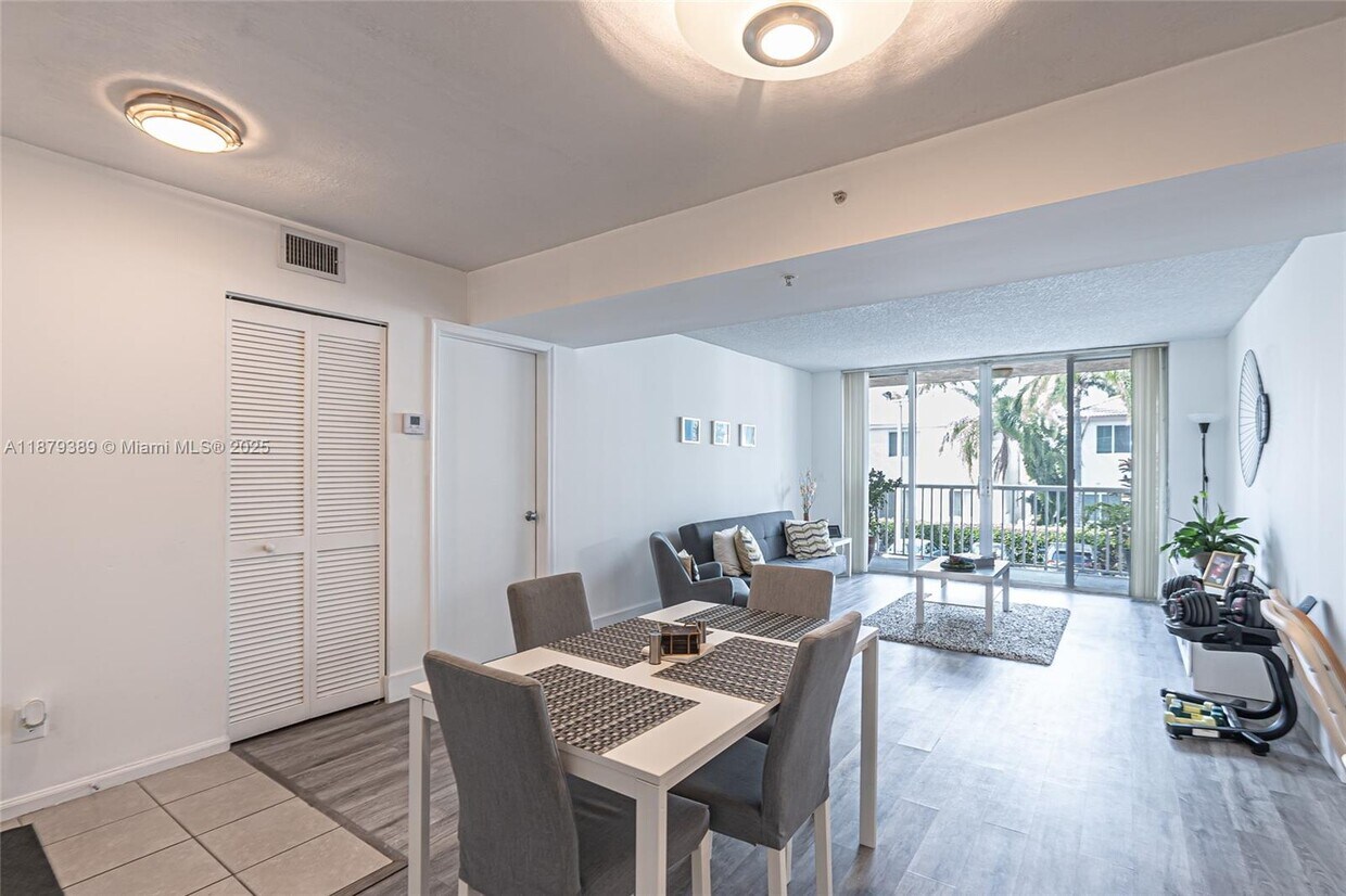 Foto principal - 1450 SE 3rd Ave