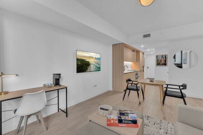 Foto del edificio - 225 N Miami Ave
