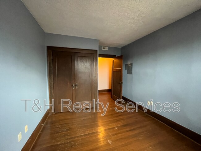 Foto del edificio - 1827 N Talbott St
